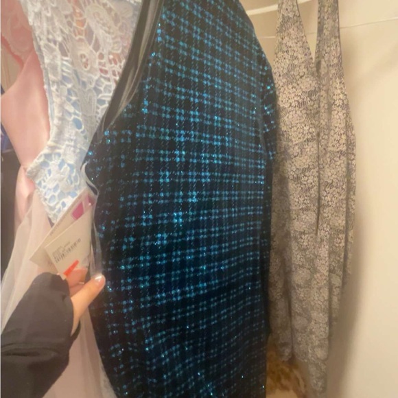 Nice blue and pink sparkley dress - Picture 1 of 2